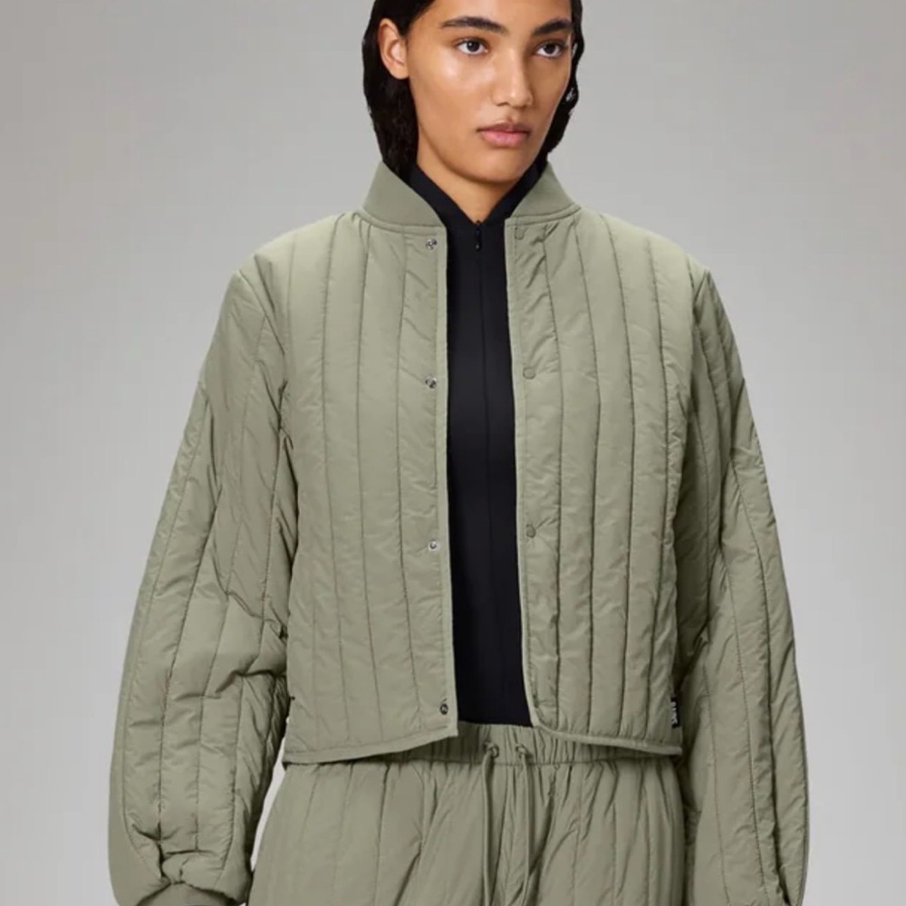 NWT Rains Banja Liner Bomber W Jacket | Drift / L - Picture 2 of 6